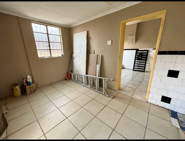 3 BEDROOM HOUSE FOR SALE IN FOREST HILL